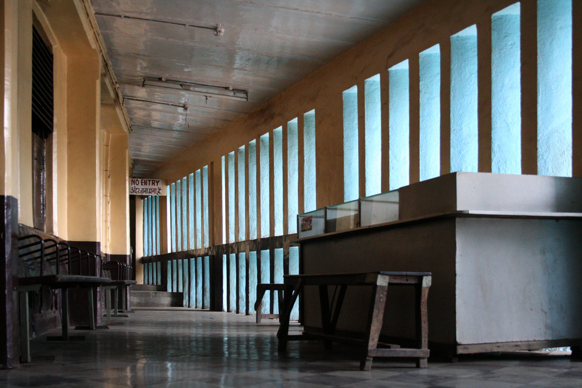 <span style="color:white">Nishat, Mumbai, 2007</span>